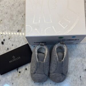 Moncler Cozy Gray Baby Walkers! Brand New size 18/19